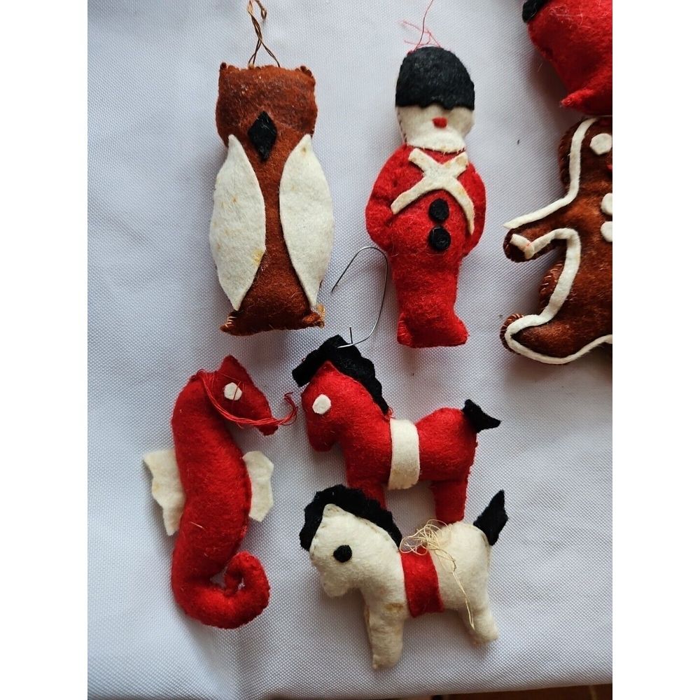 14 Vintage Felt Christmas Ornaments PRIMITIVE Plush HANDMADE Hand Crafted B - Picture 5 of 8